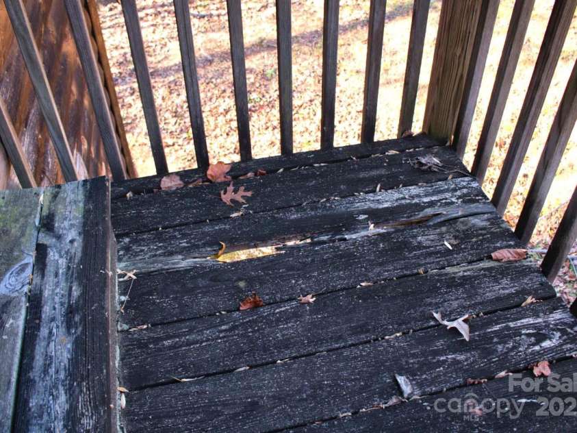 155 Northridge Drive, Rutherfordton, NC 28139.  MLS# CAR4318623, YatesRealty ID 20221. 