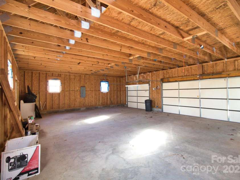 155 Northridge Drive, Rutherfordton, NC 28139.  MLS# CAR4318623, YatesRealty ID 20221. 
