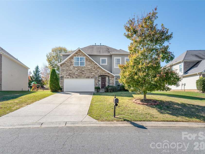 2441 Chatham Drive, Fort Mill, SC 29707.  MLS# CAR4347298, YatesRealty ID 20222. 