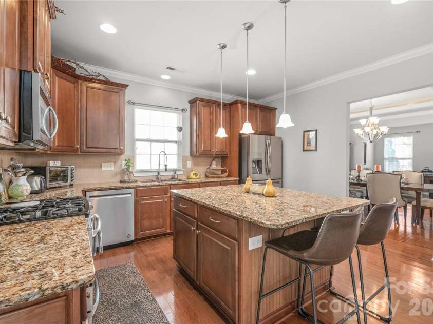 2441 Chatham Drive, Fort Mill, SC 29707.  MLS# CAR4347298, YatesRealty ID 20222. 