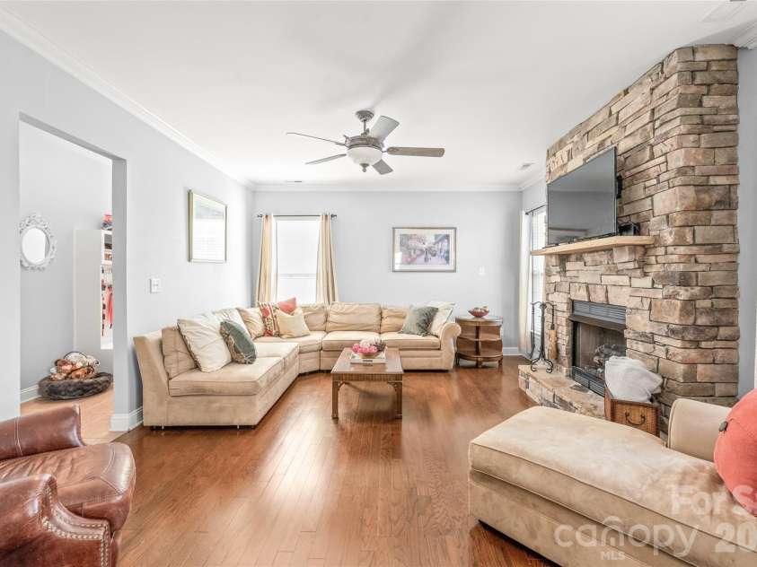 2441 Chatham Drive, Fort Mill, SC 29707.  MLS# CAR4347298, YatesRealty ID 20222. 