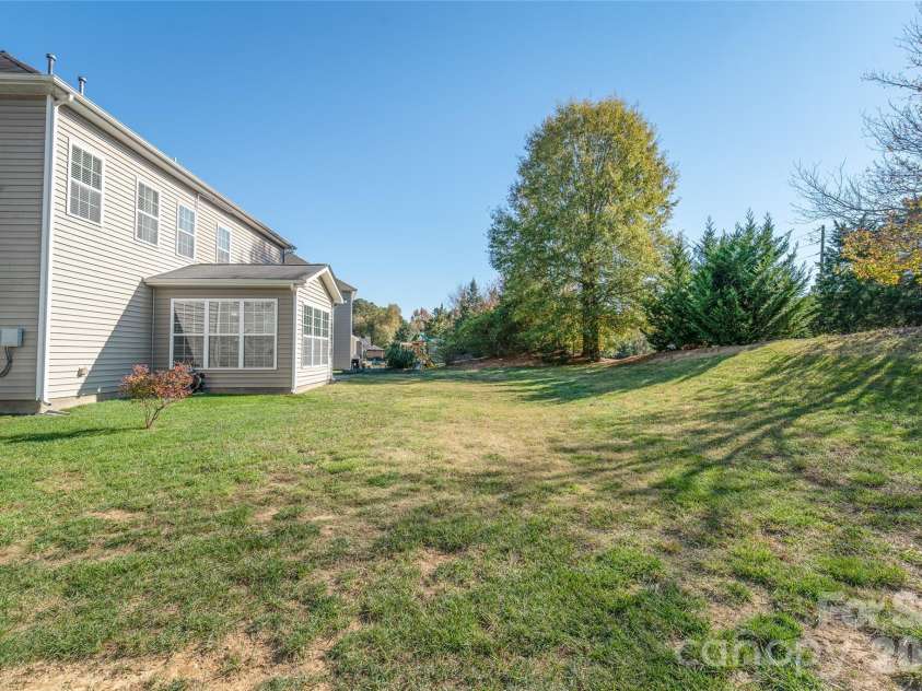 2441 Chatham Drive, Fort Mill, SC 29707.  MLS# CAR4347298, YatesRealty ID 20222. 