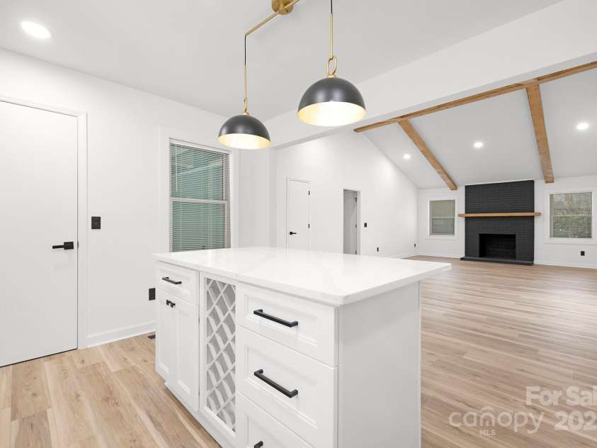 9930 Sardis Oaks Road, Charlotte, NC 28270.  MLS# CAR4269170, YatesRealty ID 20222. 