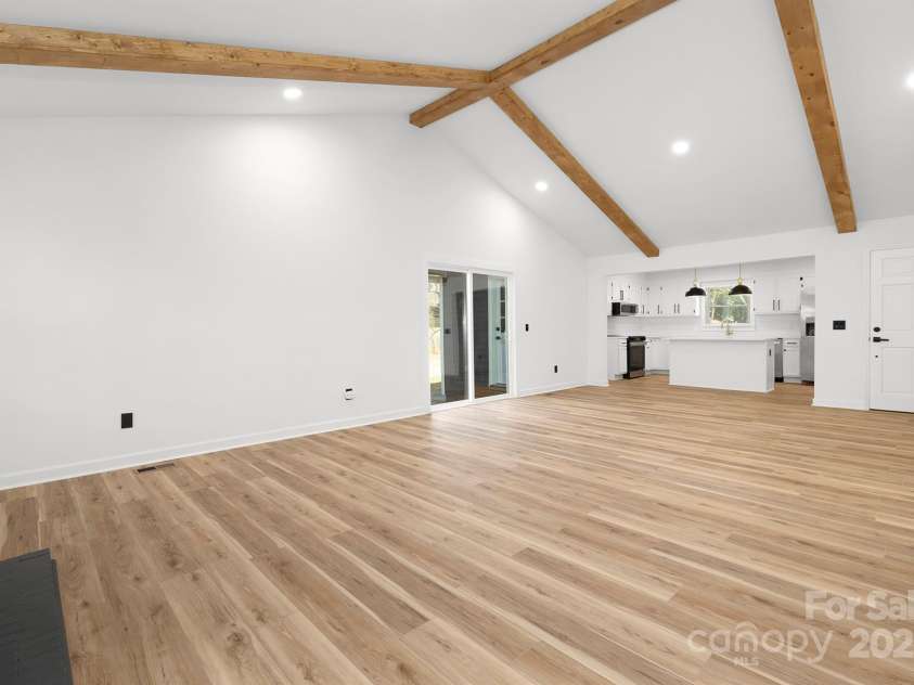 9930 Sardis Oaks Road, Charlotte, NC 28270.  MLS# CAR4269170, YatesRealty ID 20222. 