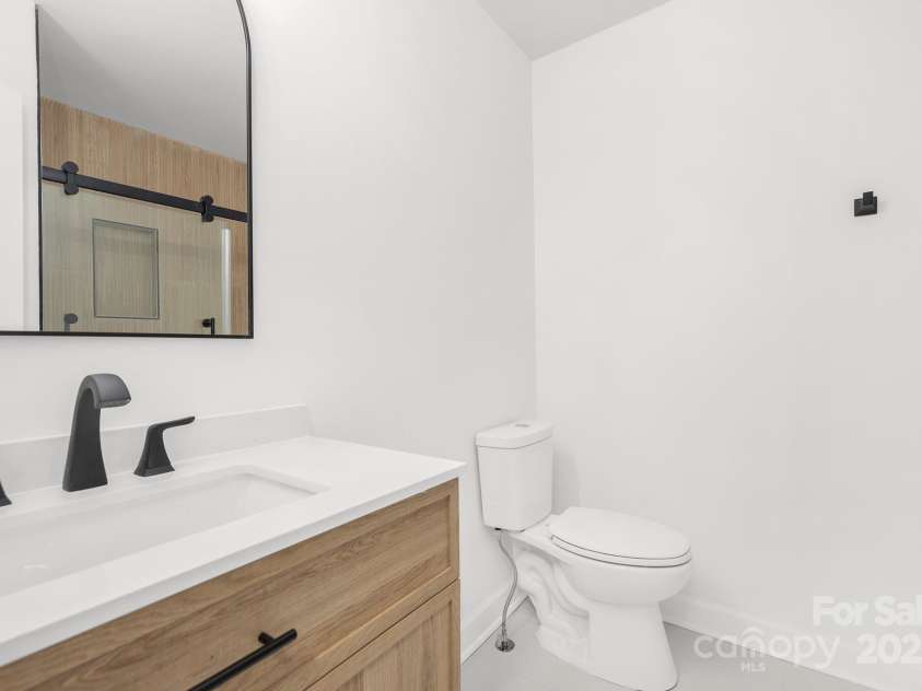 9930 Sardis Oaks Road, Charlotte, NC 28270.  MLS# CAR4269170, YatesRealty ID 20222. 