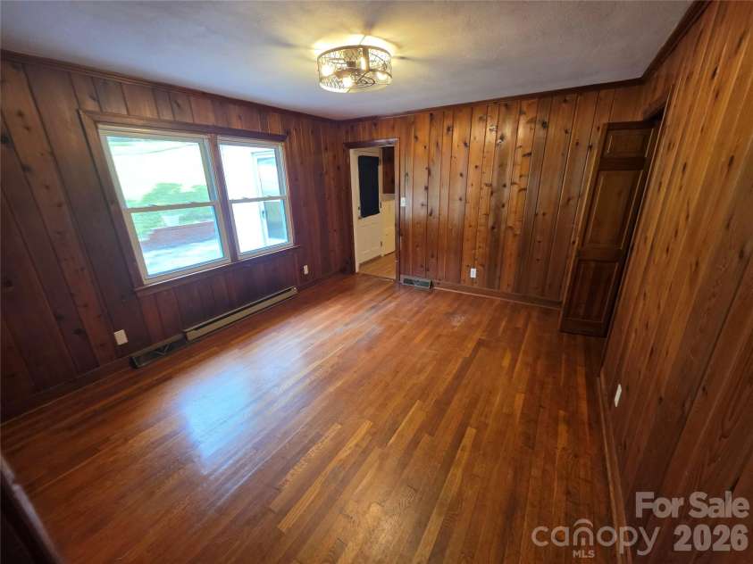 110 Crestwood Drive, Chester, SC 29706.  MLS# CAR4355972, YatesRealty ID 20223. 