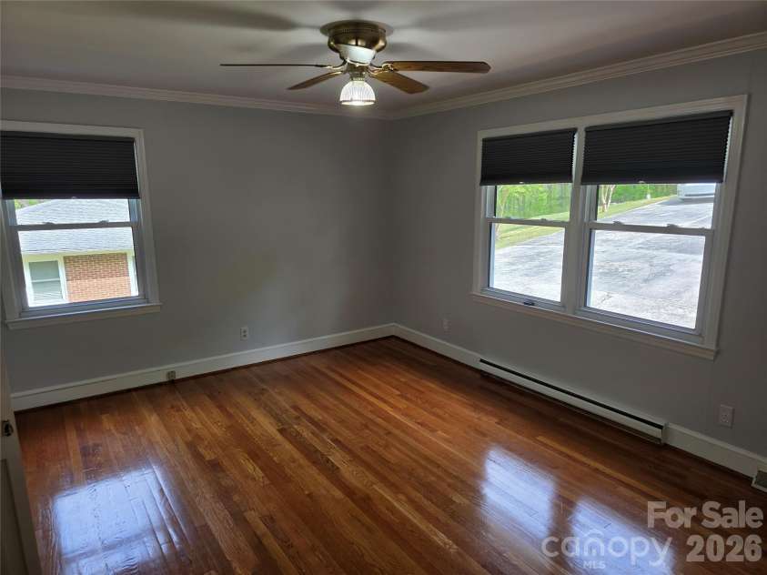 110 Crestwood Drive, Chester, SC 29706.  MLS# CAR4355972, YatesRealty ID 20223. 