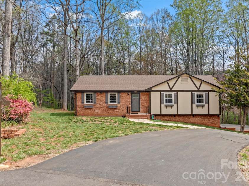 218 Misty Court, King, NC 27021.  MLS# CAR4362092, YatesRealty ID 20224. 