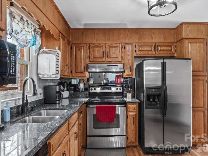 218 Misty Court, King, NC 27021.  MLS# CAR4362092, YatesRealty ID 20224. 