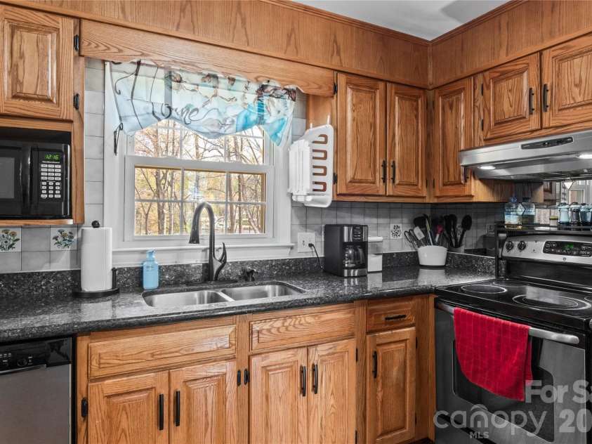 218 Misty Court, King, NC 27021.  MLS# CAR4362092, YatesRealty ID 20224. 