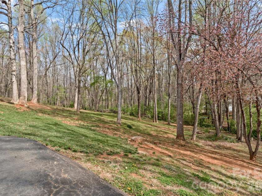 218 Misty Court, King, NC 27021.  MLS# CAR4362092, YatesRealty ID 20224. 
