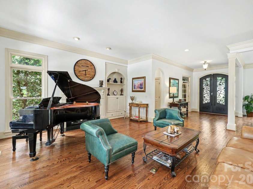 10615 Lederer Avenue, Charlotte, NC 28277.  MLS# CAR4370417, YatesRealty ID 20225. 