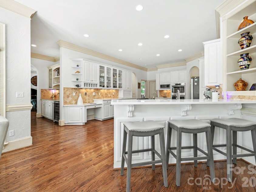 10615 Lederer Avenue, Charlotte, NC 28277.  MLS# CAR4370417, YatesRealty ID 20225. 