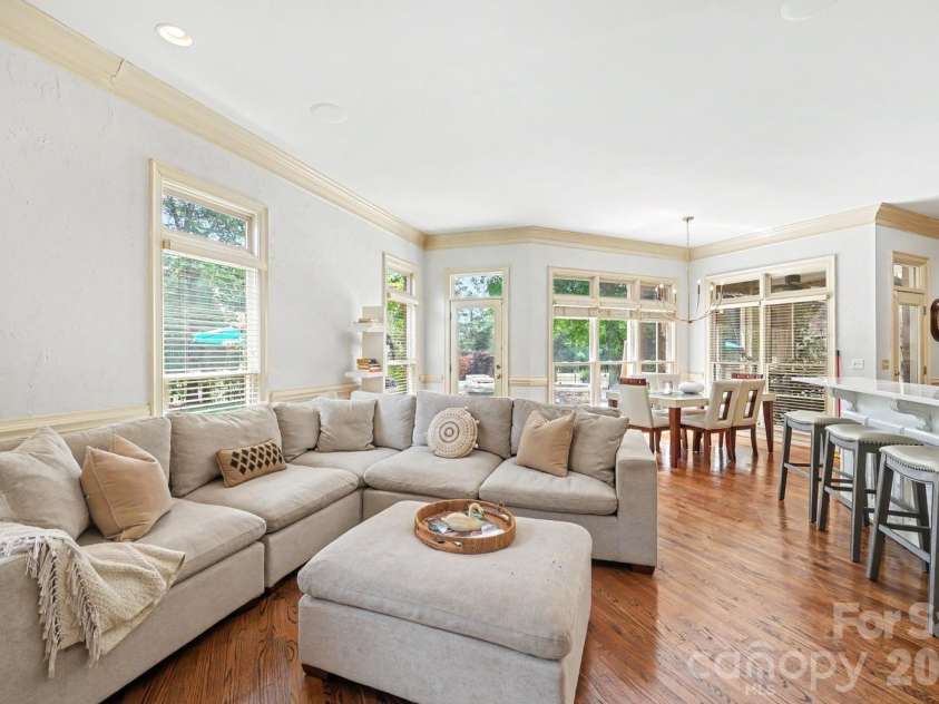 10615 Lederer Avenue, Charlotte, NC 28277.  MLS# CAR4370417, YatesRealty ID 20225. 