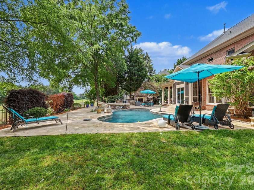10615 Lederer Avenue, Charlotte, NC 28277.  MLS# CAR4370417, YatesRealty ID 20225. 