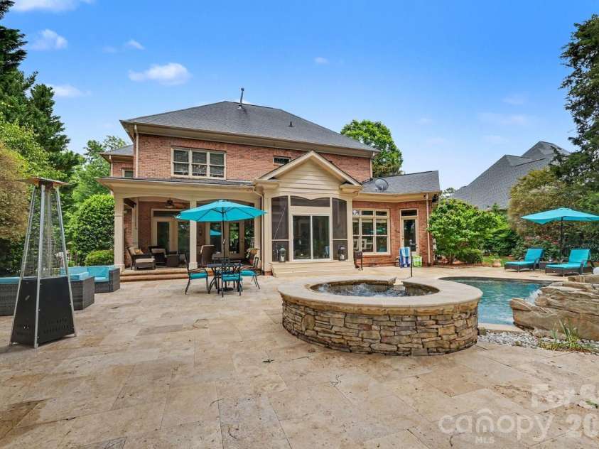 10615 Lederer Avenue, Charlotte, NC 28277.  MLS# CAR4370417, YatesRealty ID 20225. 