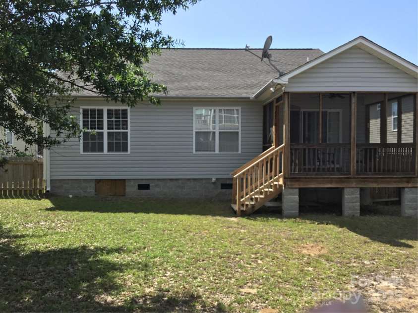 236 35th Street, Oak Island, NC 28465.  MLS# CAR4254454, YatesRealty ID 20226. 