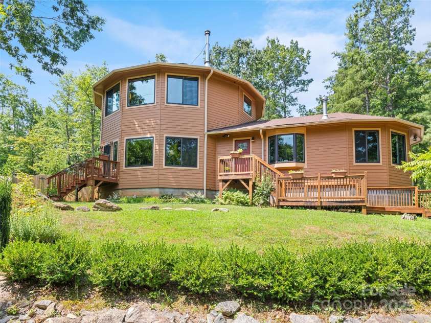 2675 Holbert Cove Road, Saluda, NC 28773.  MLS# CAR4275834, YatesRealty ID 20226. 