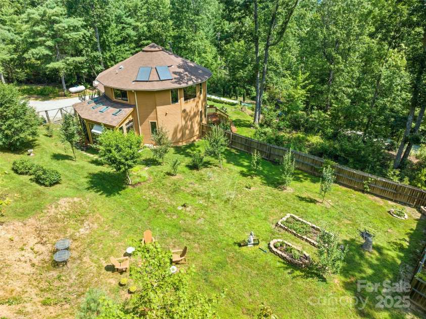 2675 Holbert Cove Road, Saluda, NC 28773.  MLS# CAR4275834, YatesRealty ID 20226. 