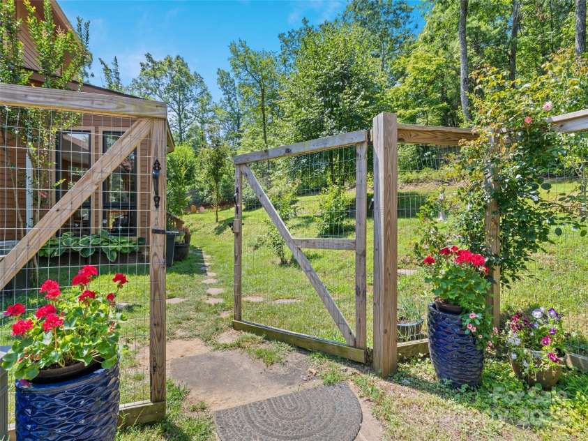 2675 Holbert Cove Road, Saluda, NC 28773.  MLS# CAR4275834, YatesRealty ID 20226. 