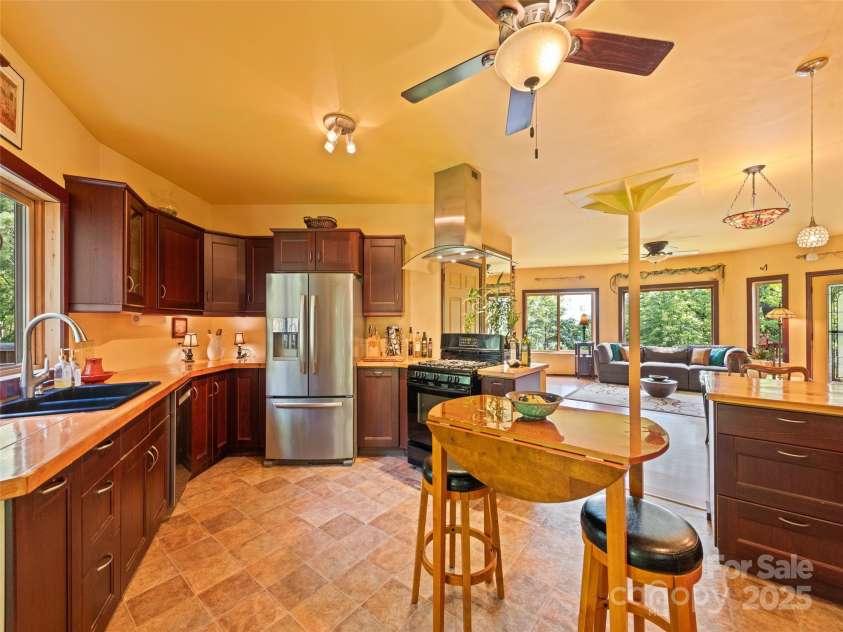2675 Holbert Cove Road, Saluda, NC 28773.  MLS# CAR4275834, YatesRealty ID 20226. 