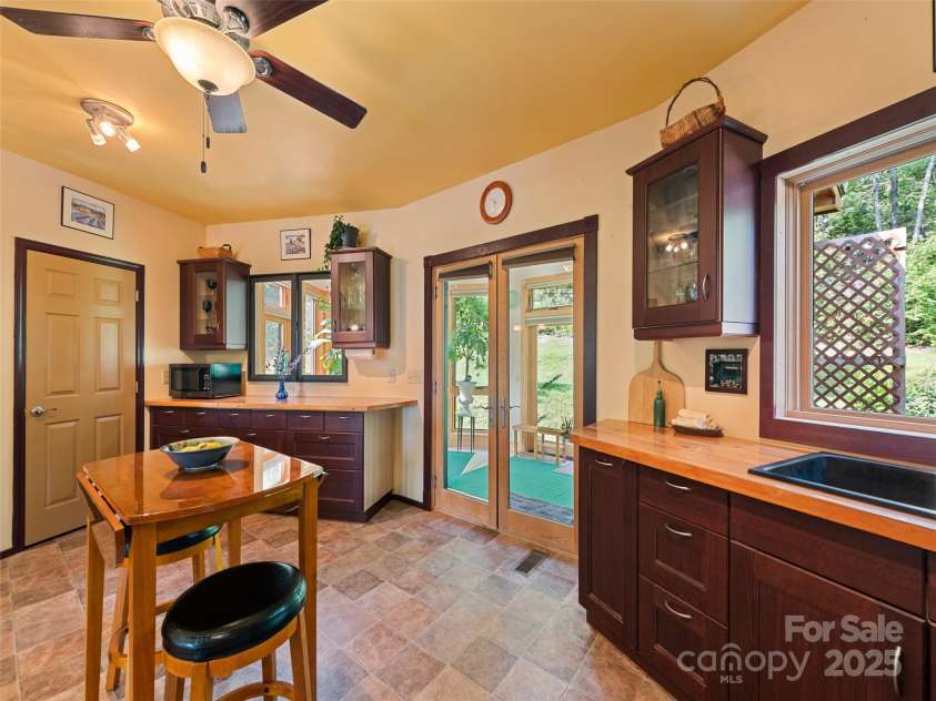 2675 Holbert Cove Road, Saluda, NC 28773.  MLS# CAR4275834, YatesRealty ID 20226. 