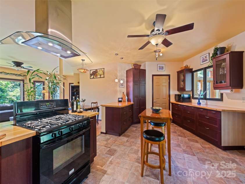 2675 Holbert Cove Road, Saluda, NC 28773.  MLS# CAR4275834, YatesRealty ID 20226. 