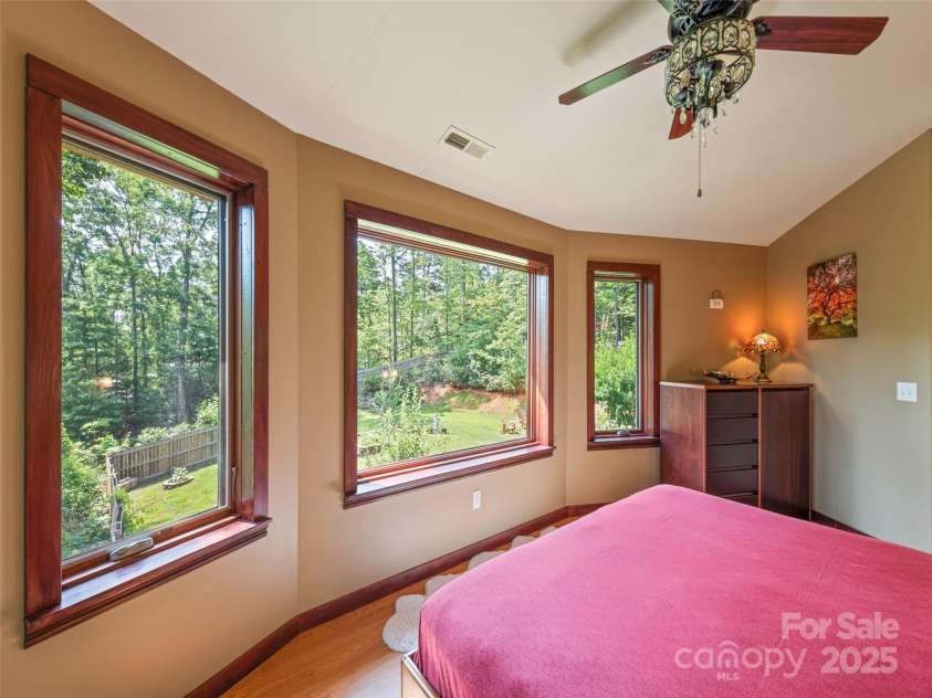 2675 Holbert Cove Road, Saluda, NC 28773.  MLS# CAR4275834, YatesRealty ID 20226. 