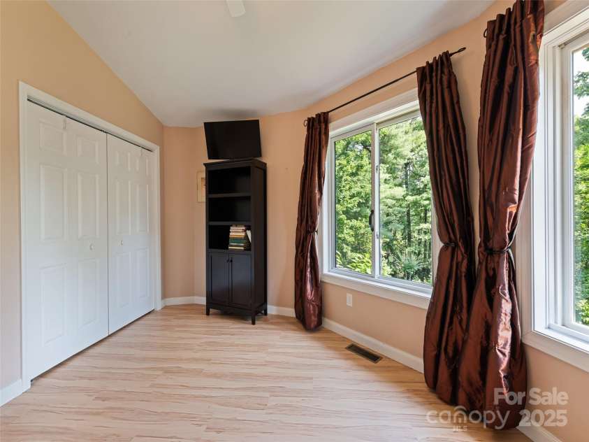 2675 Holbert Cove Road, Saluda, NC 28773.  MLS# CAR4275834, YatesRealty ID 20226. 