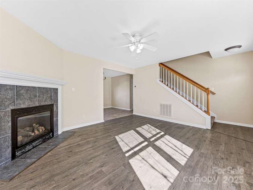 105 Woodcreek Circle, Swannanoa, NC 28778.  MLS# CAR4226207, YatesRealty ID 20227. 