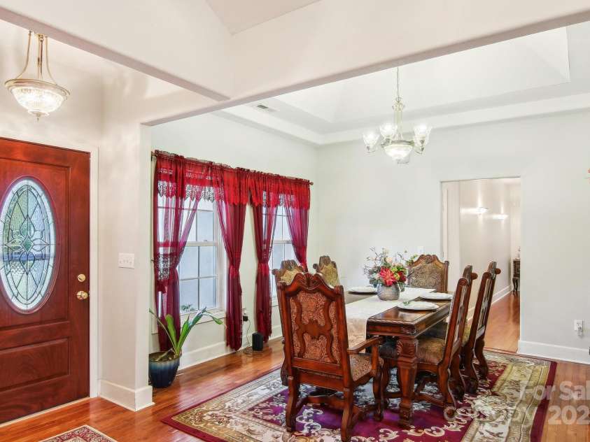 150 Baton Lane, Hendersonville, NC 28792.  MLS# CAR4259091, YatesRealty ID 20229. 