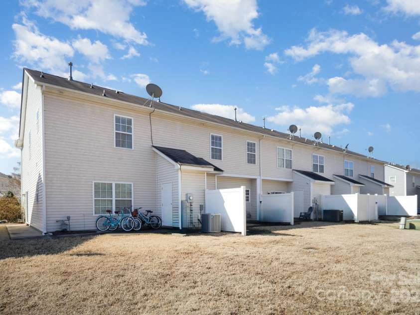 10530 Stoneacre Court, Pineville, NC 28134.  MLS# CAR4231237, YatesRealty ID 2023. 