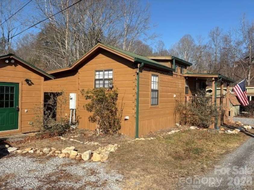 129 Mallard Loop, Waynesville, NC 28785.  MLS# CAR4335027, YatesRealty ID 2023. As seen when approaching home