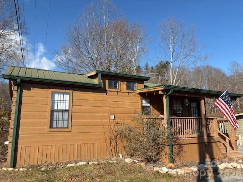 129 Mallard Loop, Waynesville, NC 28785.  MLS# CAR4335027, YatesRealty ID 2023. Front of home