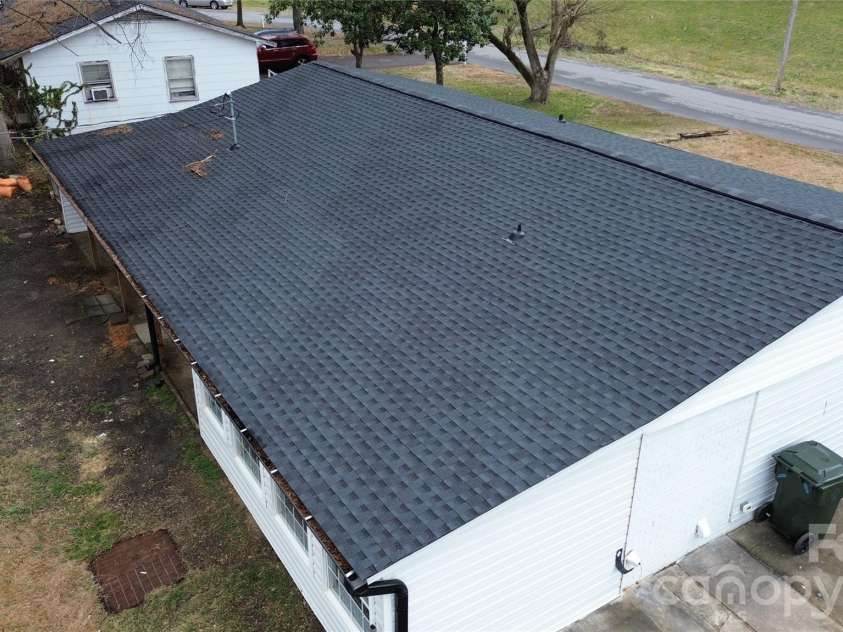 504 Bridges Drive, Kings Mountain, NC 28086.  MLS# CAR4349621, YatesRealty ID 2023. 