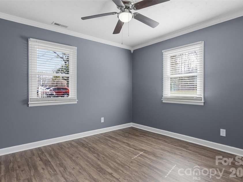 504 Bridges Drive, Kings Mountain, NC 28086.  MLS# CAR4349621, YatesRealty ID 2023. 