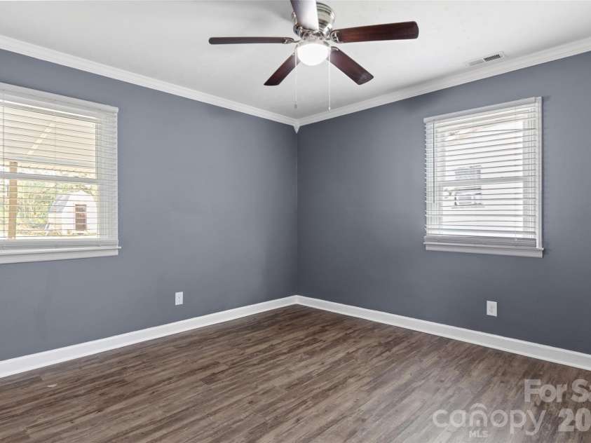 504 Bridges Drive, Kings Mountain, NC 28086.  MLS# CAR4349621, YatesRealty ID 2023. 