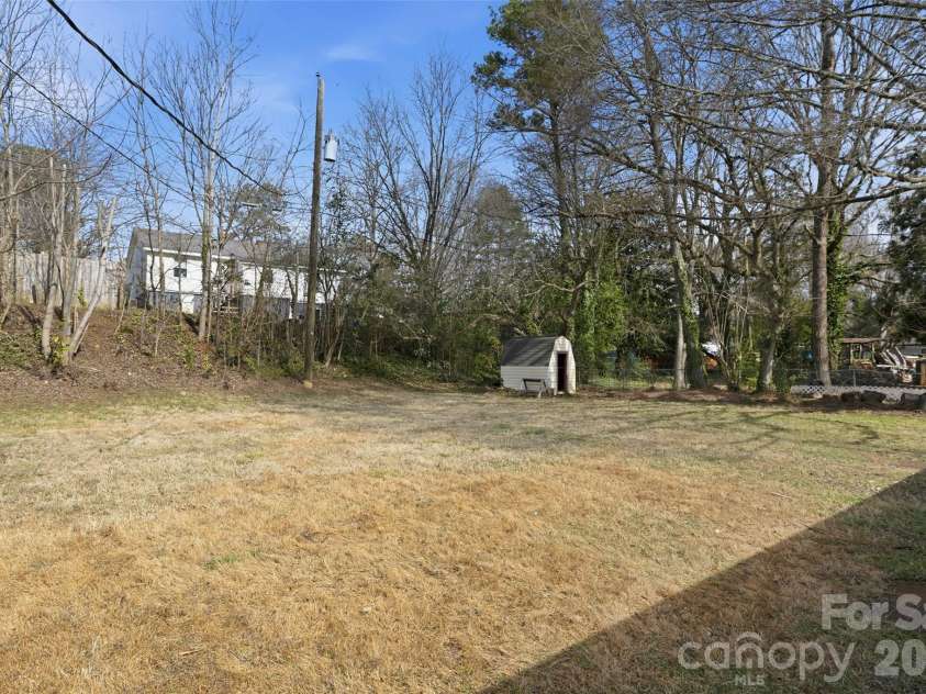 504 Bridges Drive, Kings Mountain, NC 28086.  MLS# CAR4349621, YatesRealty ID 2023. 