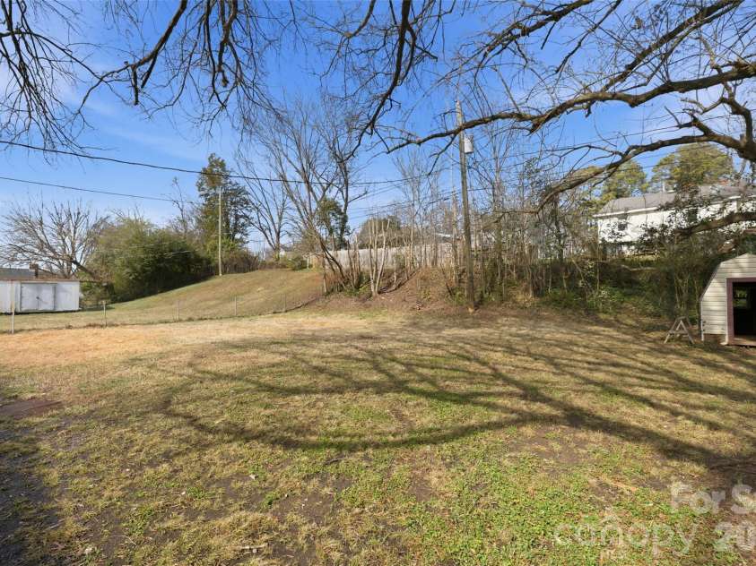 504 Bridges Drive, Kings Mountain, NC 28086.  MLS# CAR4349621, YatesRealty ID 2023. 