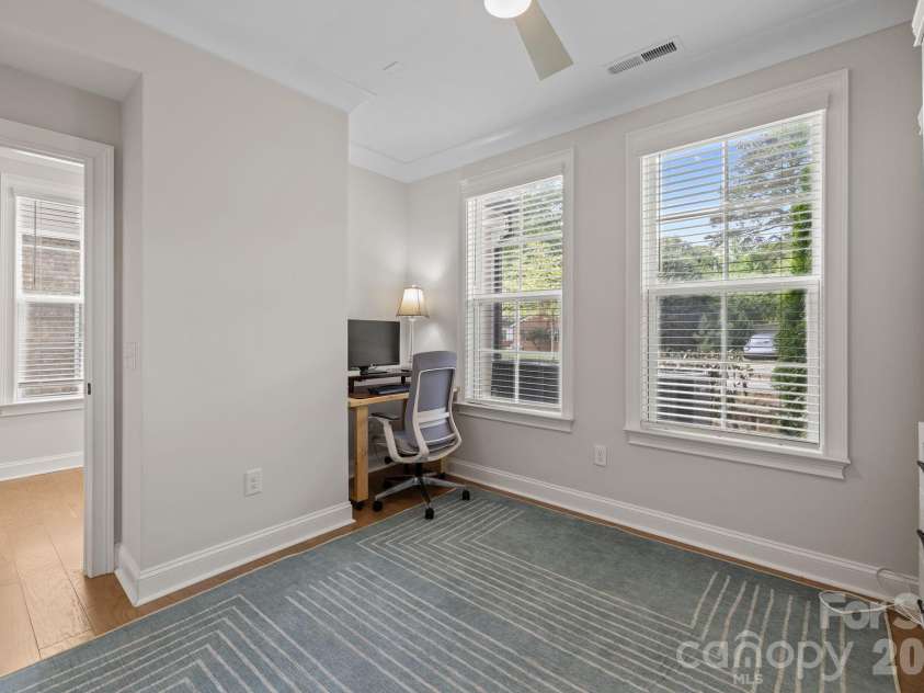 316 Dotger Avenue, Charlotte, NC 28204.  MLS# CAR4367499, YatesRealty ID 20230. 