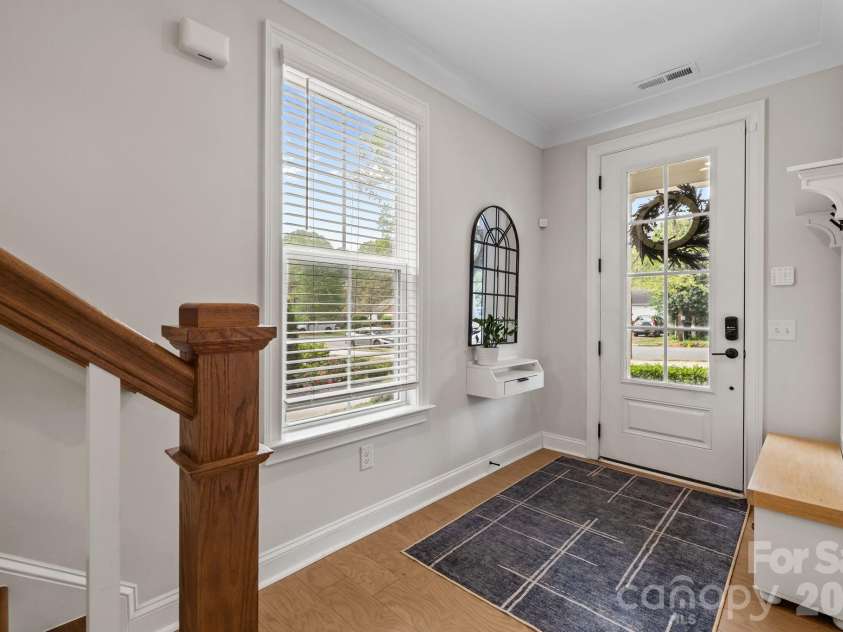 316 Dotger Avenue, Charlotte, NC 28204.  MLS# CAR4367499, YatesRealty ID 20230. 