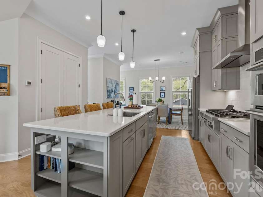 316 Dotger Avenue, Charlotte, NC 28204.  MLS# CAR4367499, YatesRealty ID 20230. 