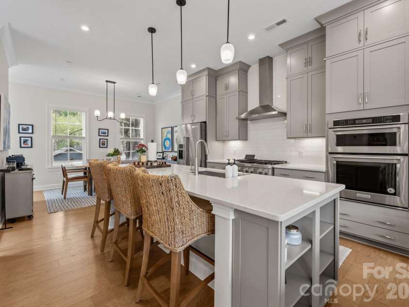 316 Dotger Avenue, Charlotte, NC 28204.  MLS# CAR4367499, YatesRealty ID 20230. 