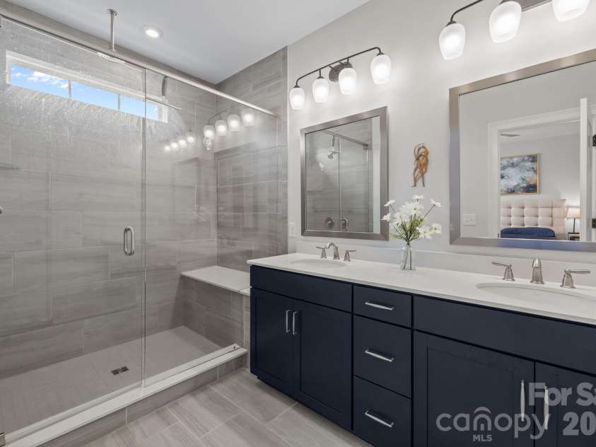 316 Dotger Avenue, Charlotte, NC 28204.  MLS# CAR4367499, YatesRealty ID 20230. 