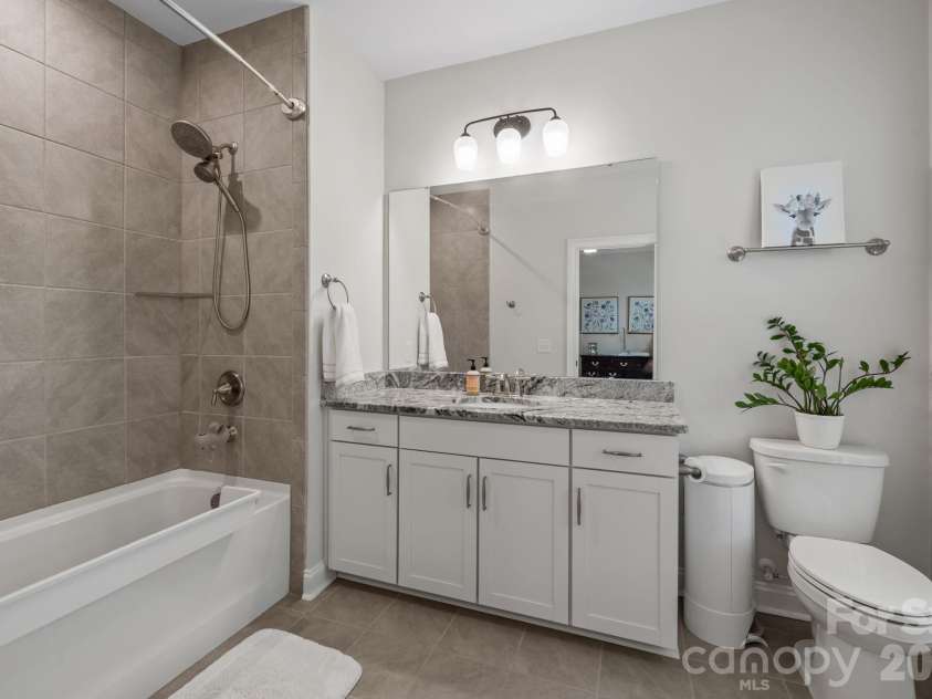 316 Dotger Avenue, Charlotte, NC 28204.  MLS# CAR4367499, YatesRealty ID 20230. 