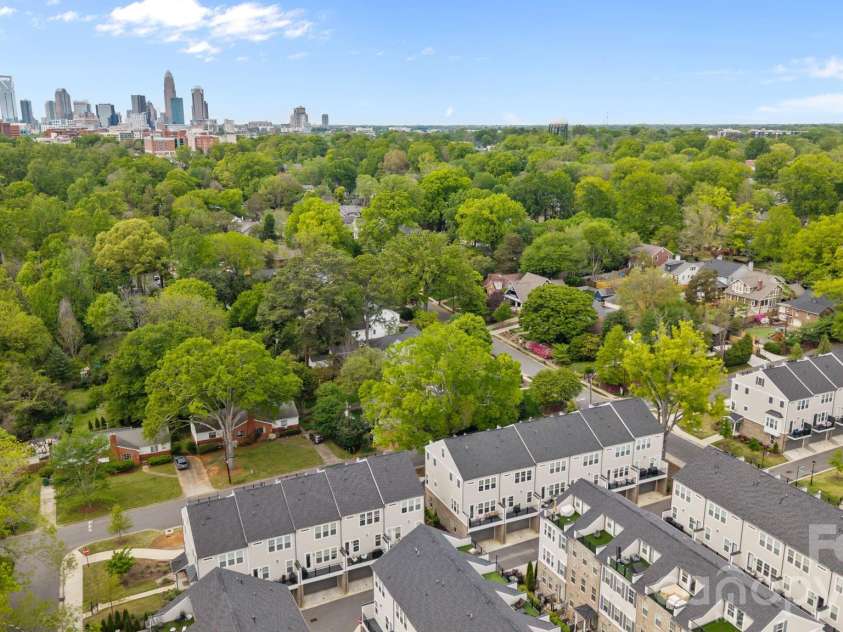 316 Dotger Avenue, Charlotte, NC 28204.  MLS# CAR4367499, YatesRealty ID 20230. 