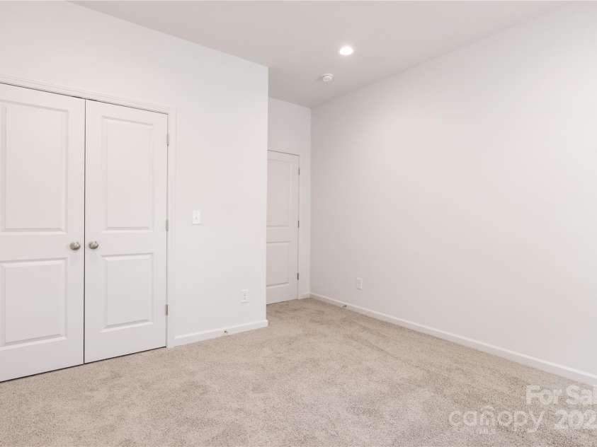 4226 Acorn Street, Charlotte, NC 28205.  MLS# CAR4269456, YatesRealty ID 20231. Representation