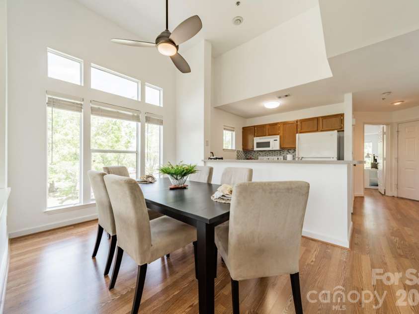 17919 Kings Point Drive, Cornelius, NC 28031.  MLS# CAR4372495, YatesRealty ID 20233. 