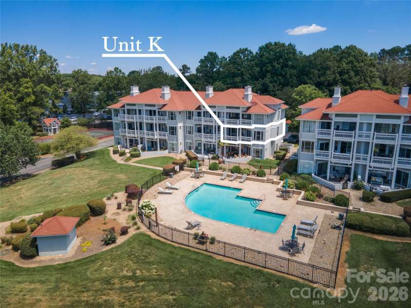17919 Kings Point Drive, Cornelius, NC 28031.  MLS# CAR4397416, YatesRealty ID 20233. 