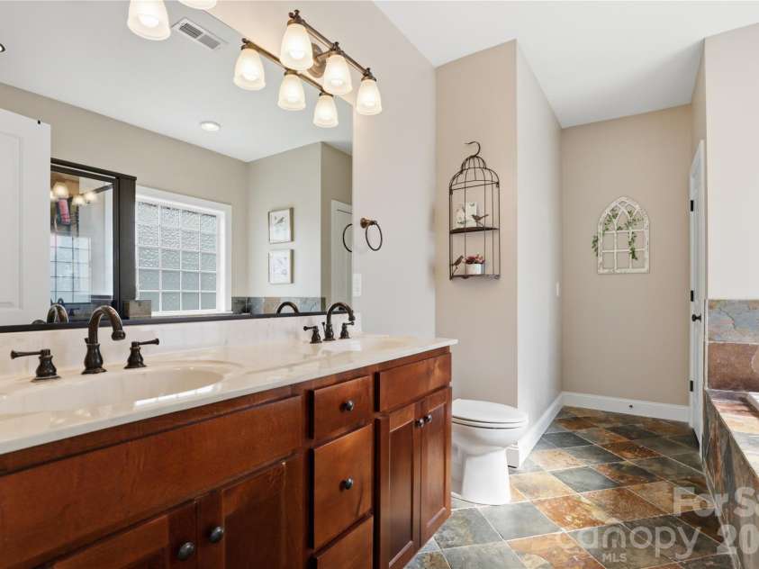 112 Houpe Ridge Lane, Statesville, NC 28625.  MLS# CAR4361993, YatesRealty ID 20235. 